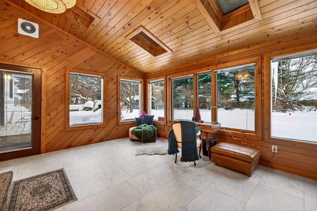 Builiding view twenty one for 18630 Fruitport, Spring Lake, MI. 49456