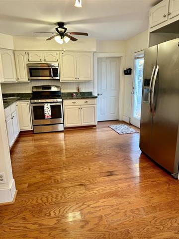 Builiding view eighteen for 307 Ferry, Ludington, MI. 49431