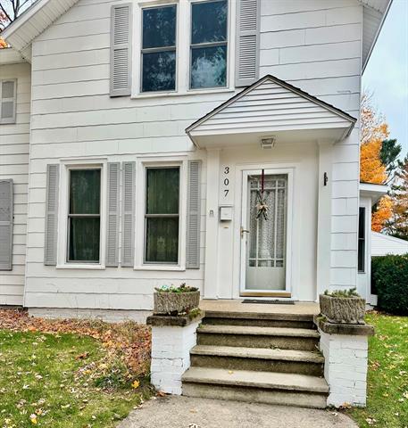 Builiding view two for 307 Ferry, Ludington, MI. 49431