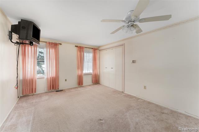 Builiding view seven for 30190 Northgate, Southfield, MI. 48076