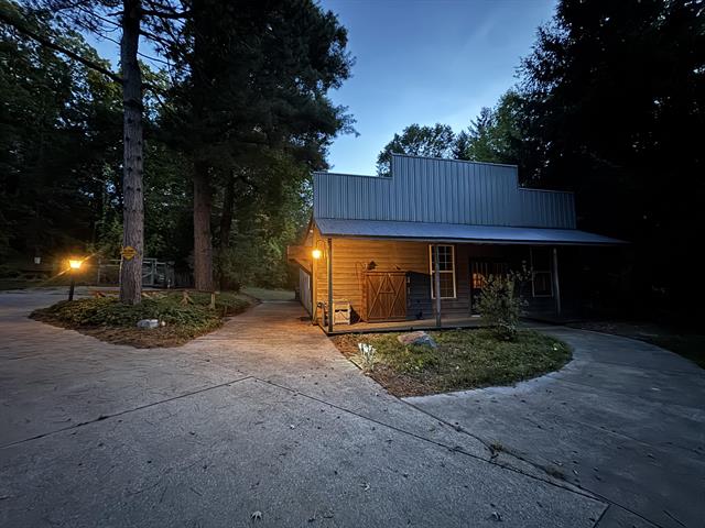 Builiding view forty five for 9300 Conservation, Ada, MI. 49301