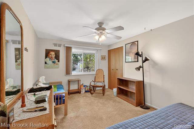 Builiding view twenty three for 30195 Pleasant, Southfield, MI. 48076