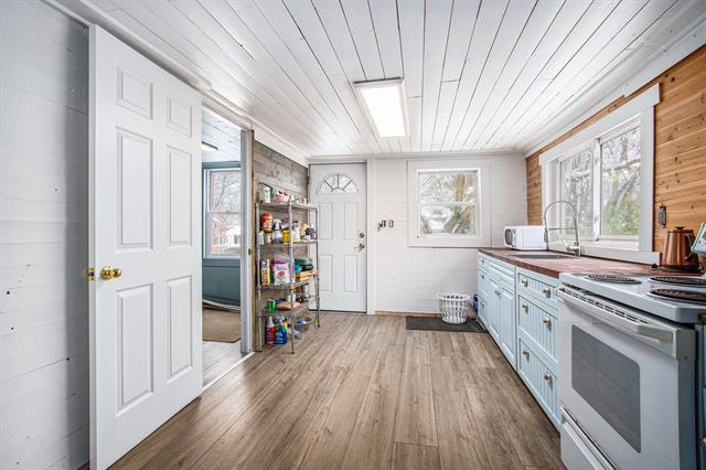 Builiding view eight for 389 Parker, Benton Harbor, MI. 49022