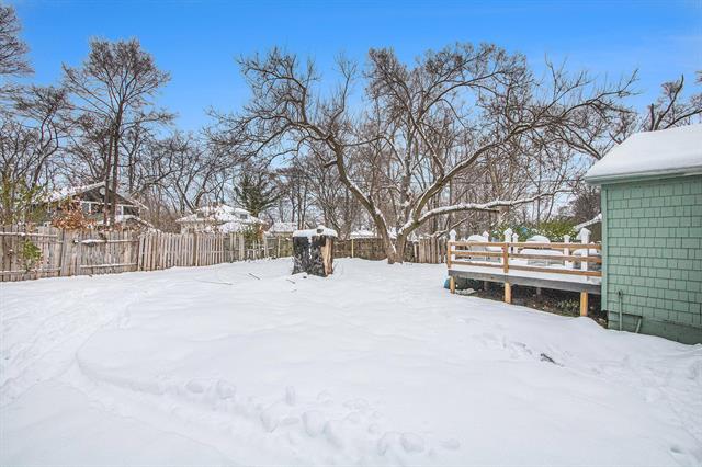 Builiding view fifteen for 389 Parker, Benton Harbor, MI. 49022