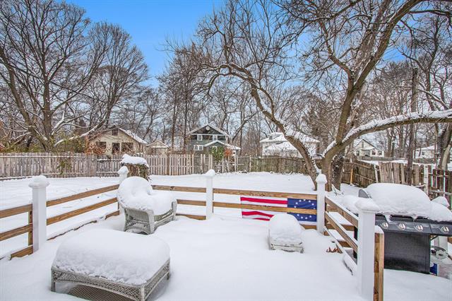 Builiding view fourteen for 389 Parker, Benton Harbor, MI. 49022