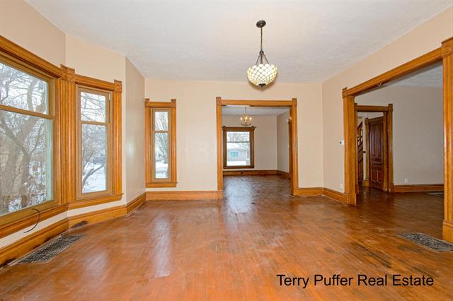 Builiding view fifteen for 528 Jefferson, Hastings, MI. 49058