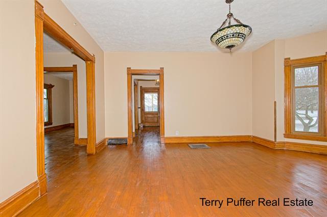 Builiding view five for 528 Jefferson, Hastings, MI. 49058