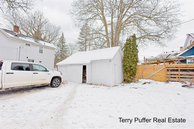 Builiding view forty eight for 528 Jefferson, Hastings, MI. 49058