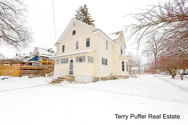 Builiding view forty five for 528 Jefferson, Hastings, MI. 49058