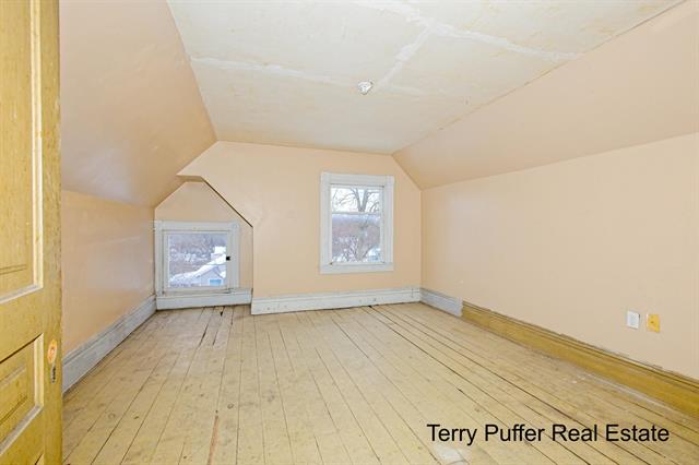 Builiding view forty for 528 Jefferson, Hastings, MI. 49058