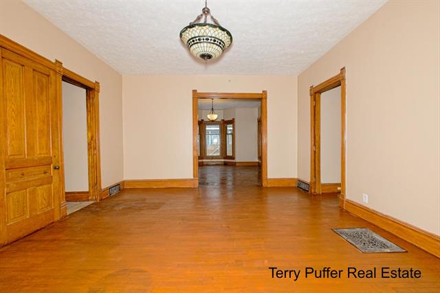 Builiding view nine for 528 Jefferson, Hastings, MI. 49058