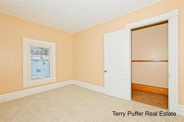 Builiding view thirty two for 528 Jefferson, Hastings, MI. 49058