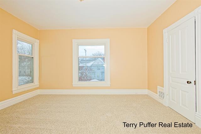 Builiding view twenty eight for 528 Jefferson, Hastings, MI. 49058