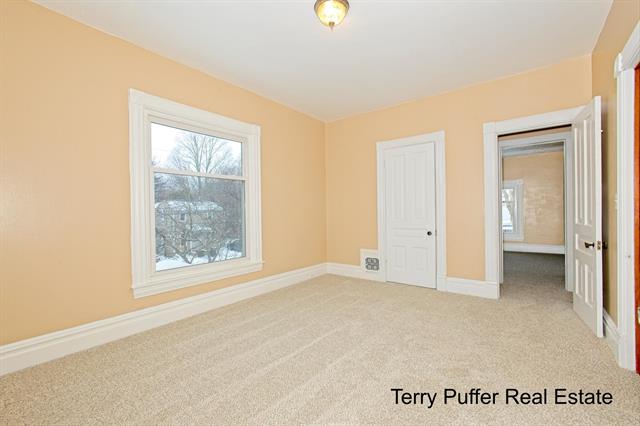 Builiding view twenty nine for 528 Jefferson, Hastings, MI. 49058