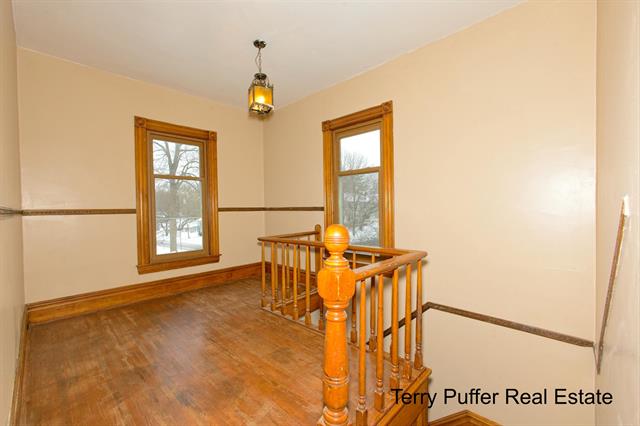 Builiding view twenty one for 528 Jefferson, Hastings, MI. 49058