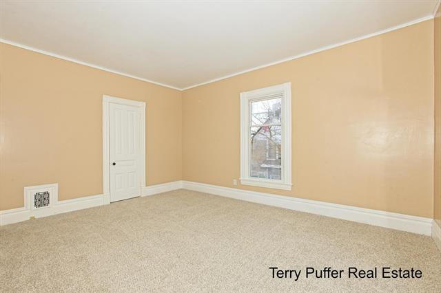 Builiding view twenty three for 528 Jefferson, Hastings, MI. 49058