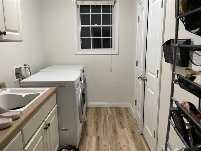 Builiding view fourteen for 5250 Queen Victoria, Kalamazoo, MI. 49009