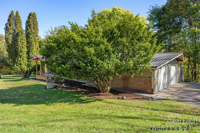 Builiding view five for 1731 Horizon, Ionia, MI. 48846