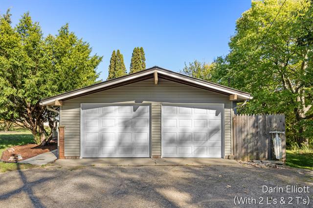 Builiding view nine for 1731 Horizon, Ionia, MI. 48846