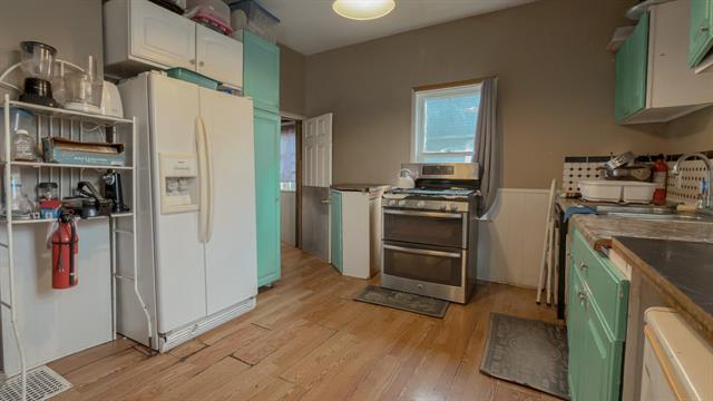 Builiding view four for 627 Lane, Grand Rapids, MI. 49504