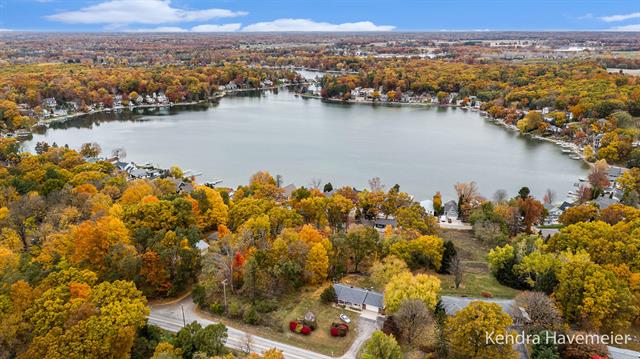 Builiding view forty eight for 8420 Je Ne Be, Rockford, MI. 49341
