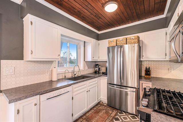 Builiding view seventeen for 8420 Je Ne Be, Rockford, MI. 49341