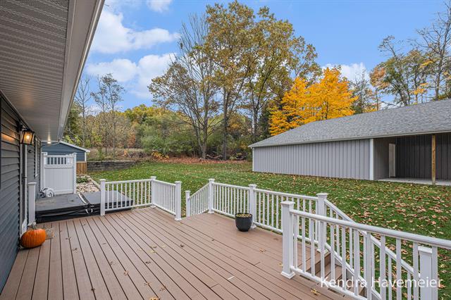 Builiding view ten for 8420 Je Ne Be, Rockford, MI. 49341