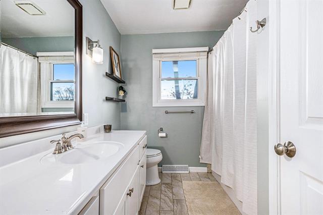 Builiding view twenty two for 8420 Je Ne Be, Rockford, MI. 49341