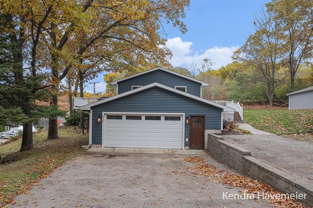 Builiding view two for 8420 Je Ne Be, Rockford, MI. 49341