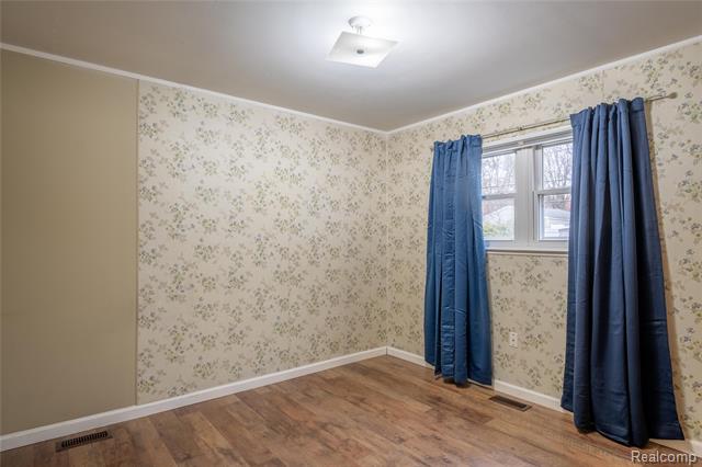 Builiding view eleven for 1539 Dulong, Madison Heights, MI. 48071