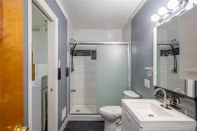 Builiding view four for 1539 Dulong, Madison Heights, MI. 48071