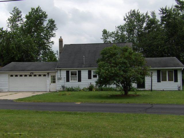 front view for 32 B Drive, Hastings, Mi. 49058