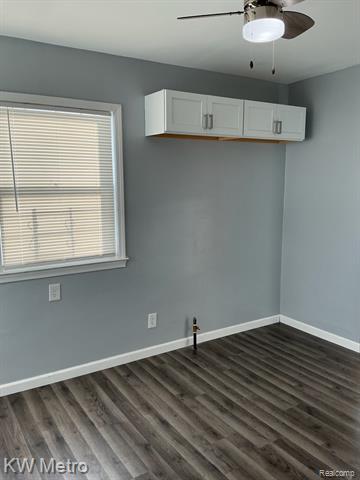 Builiding view eleven for 15476 Strathmoor, Detroit, MI. 48227