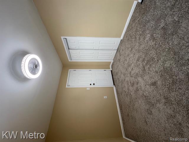 Builiding view twenty for 15476 Strathmoor, Detroit, MI. 48227