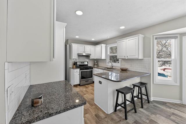 Builiding view eleven for 1436 Manton, Grand Rapids, MI. 49505