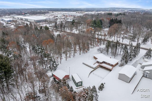 Builiding view fifty three for 945 60Th, Wyoming, MI. 49509