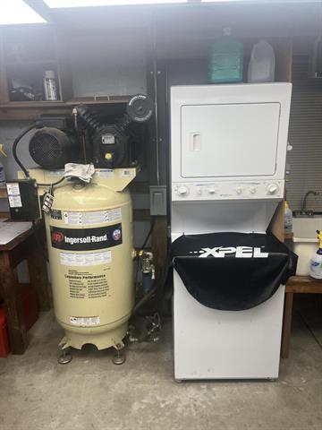 Builiding view forty four for 945 60Th, Wyoming, MI. 49509