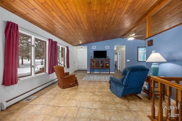 Builiding view thirteen for 945 60Th, Wyoming, MI. 49509