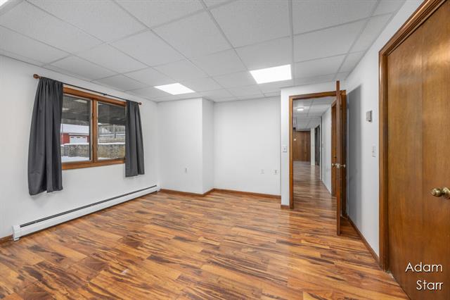 Builiding view thirty two for 945 60Th, Wyoming, MI. 49509