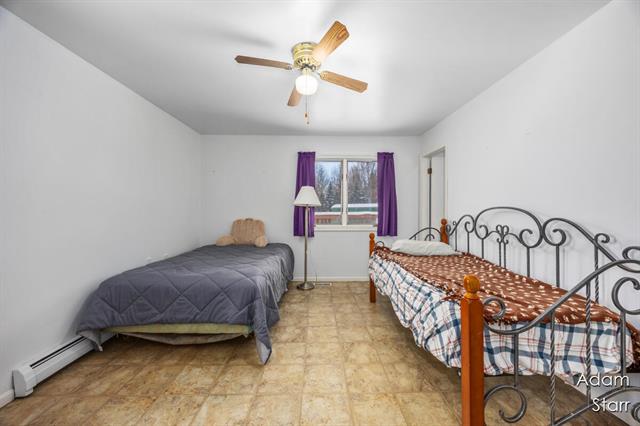 Builiding view twenty one for 945 60Th, Wyoming, MI. 49509