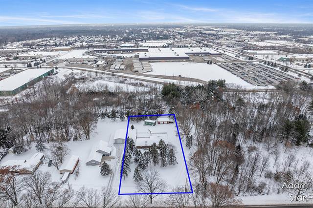 Builiding view two for 945 60Th, Wyoming, MI. 49509