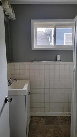 Builiding view eleven for 726 Lafayette, Greenville, MI. 48838