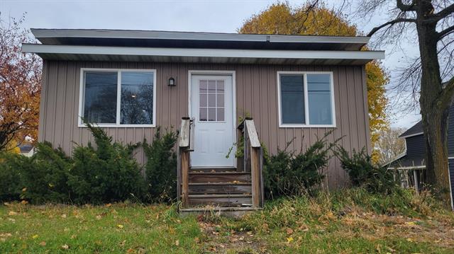 Builiding view two for 726 Lafayette, Greenville, MI. 48838