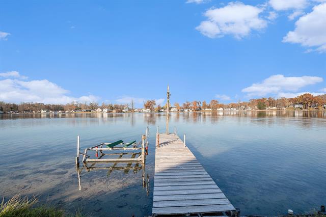 Builiding view fifteen for 24998 Lakeshore, Dowagiac, MI. 49047