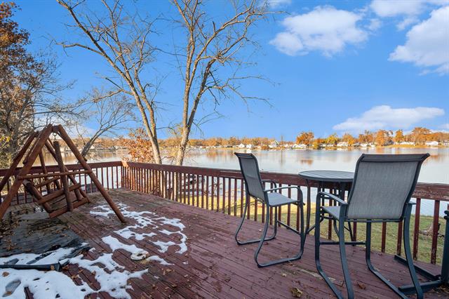 Builiding view twelve for 24998 Lakeshore, Dowagiac, MI. 49047