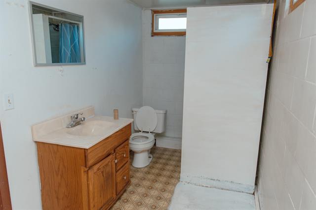 Builiding view thirty for 11300 Six Lakes, Six Lakes, MI. 48886