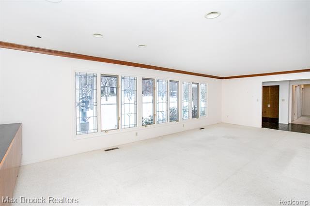 Builiding view eight for 31310 E Stonewood, Farmington, MI. 48334