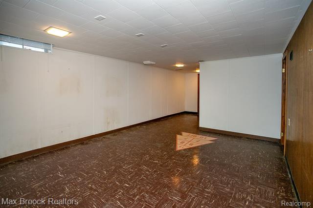 Builiding view forty five for 31310 E Stonewood, Farmington, MI. 48334