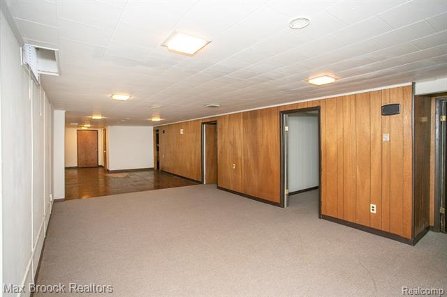 Builiding view forty four for 31310 E Stonewood, Farmington, MI. 48334