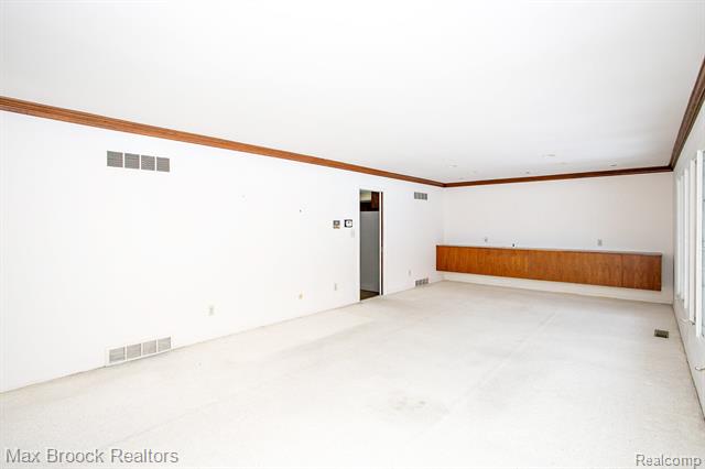 Builiding view six for 31310 E Stonewood, Farmington, MI. 48334